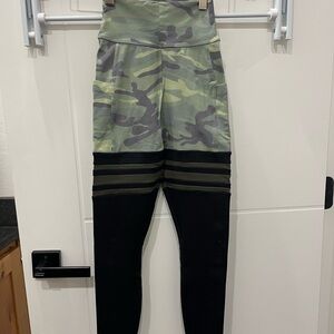 Bombshell leggings XS